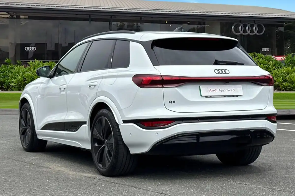 2025-audi-q6-e-tron-e-edition-1-326ps-performance-suv-auto-big-1