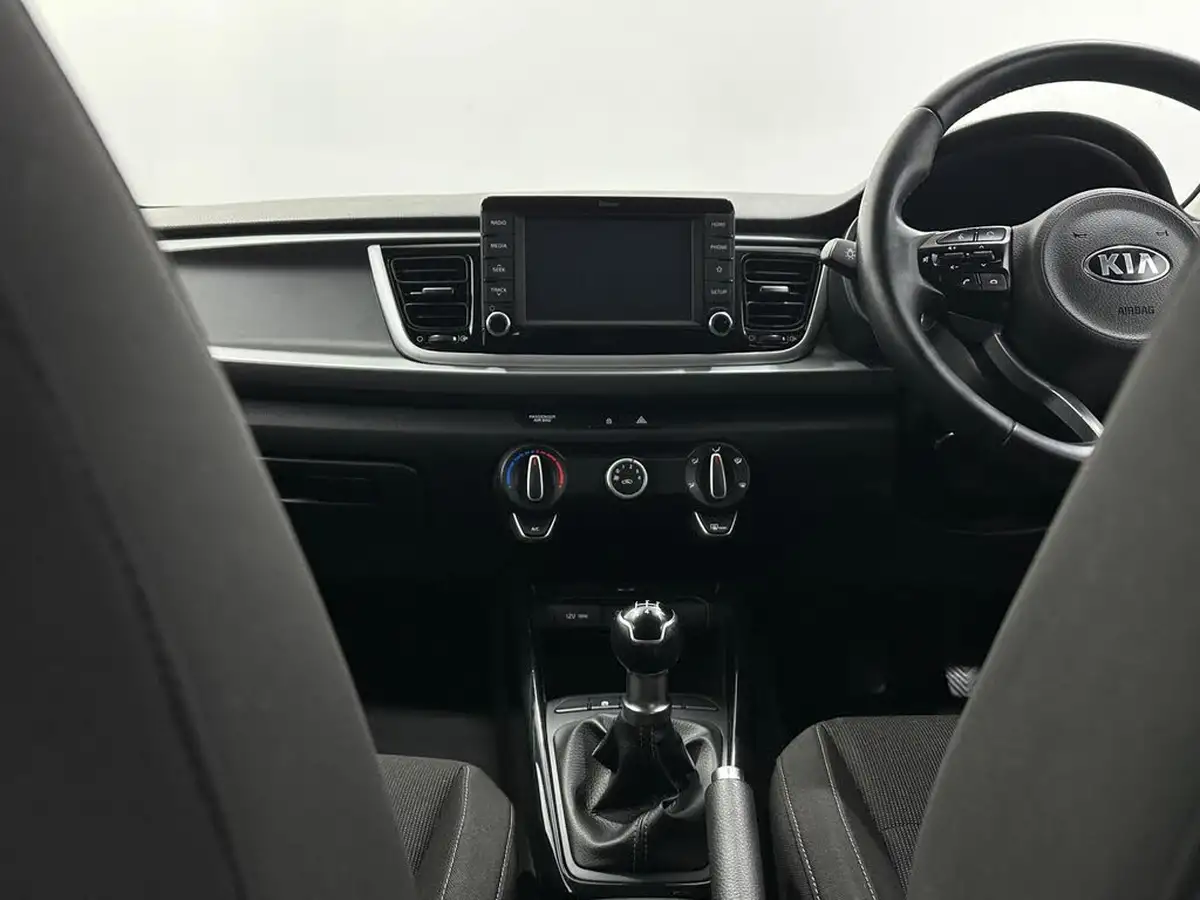 2018-kia-rio-125-2-big-17