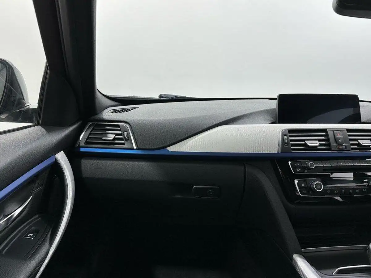 2016-bmw-3-series-20td-320d-xdrive-m-sport-touring-5d-auto-big-31