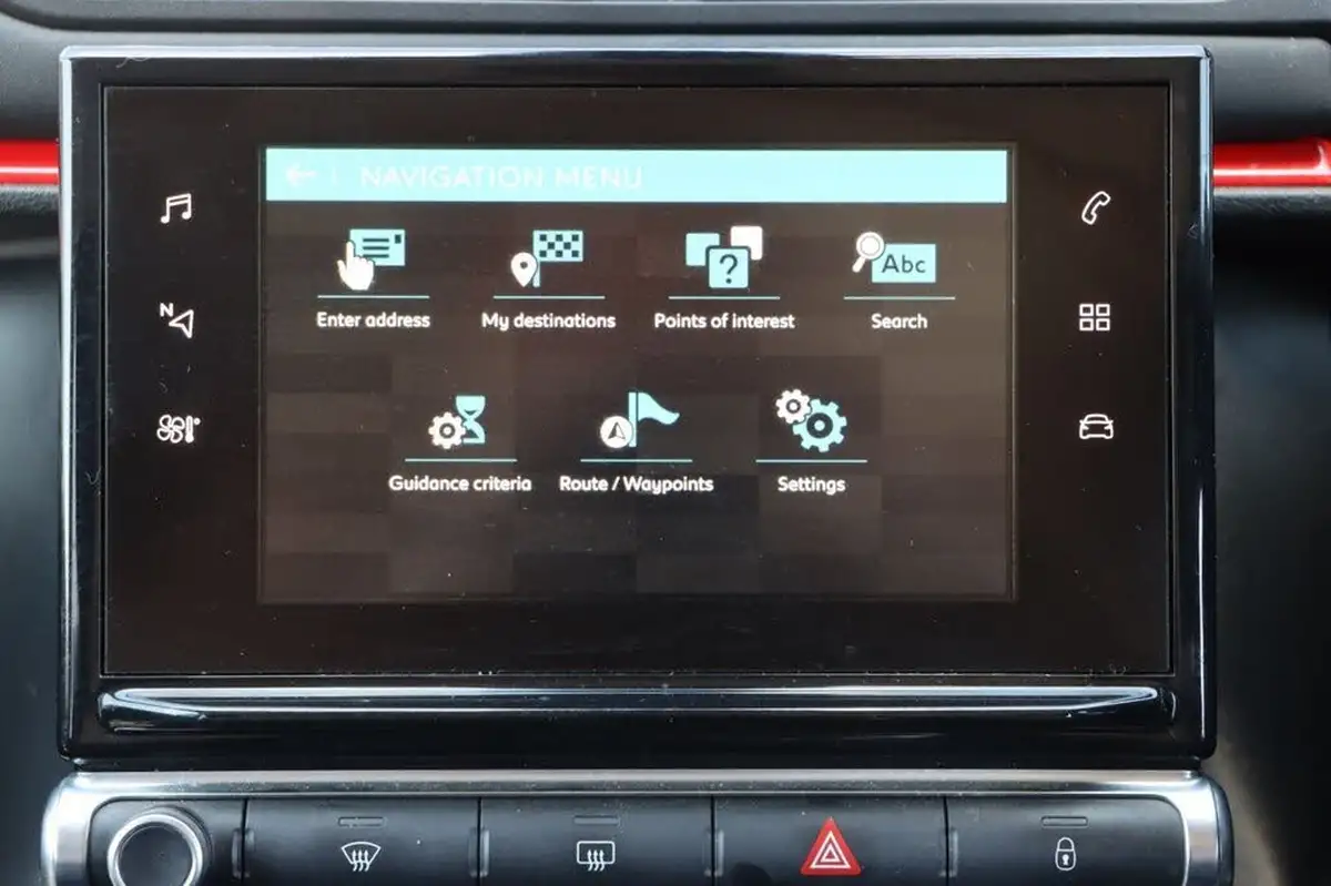 2017-citroen-c3-12-puretech-flair-nav-edition-big-20