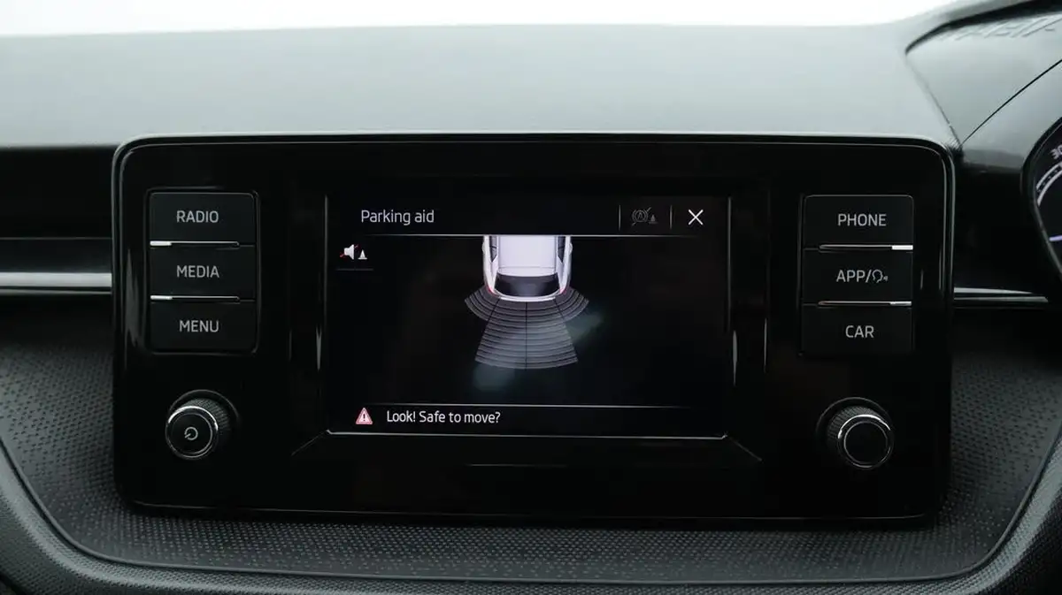 2022-skoda-fabia-10-mpi-se-comfort-big-24