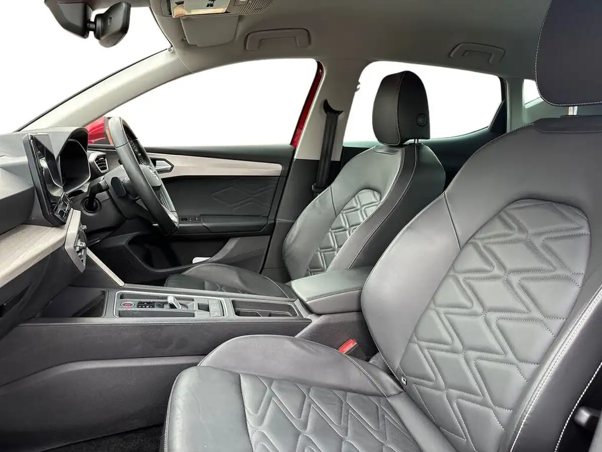 2021-seat-leon-15-etsi-xcellence-lux-hatchback-big-8