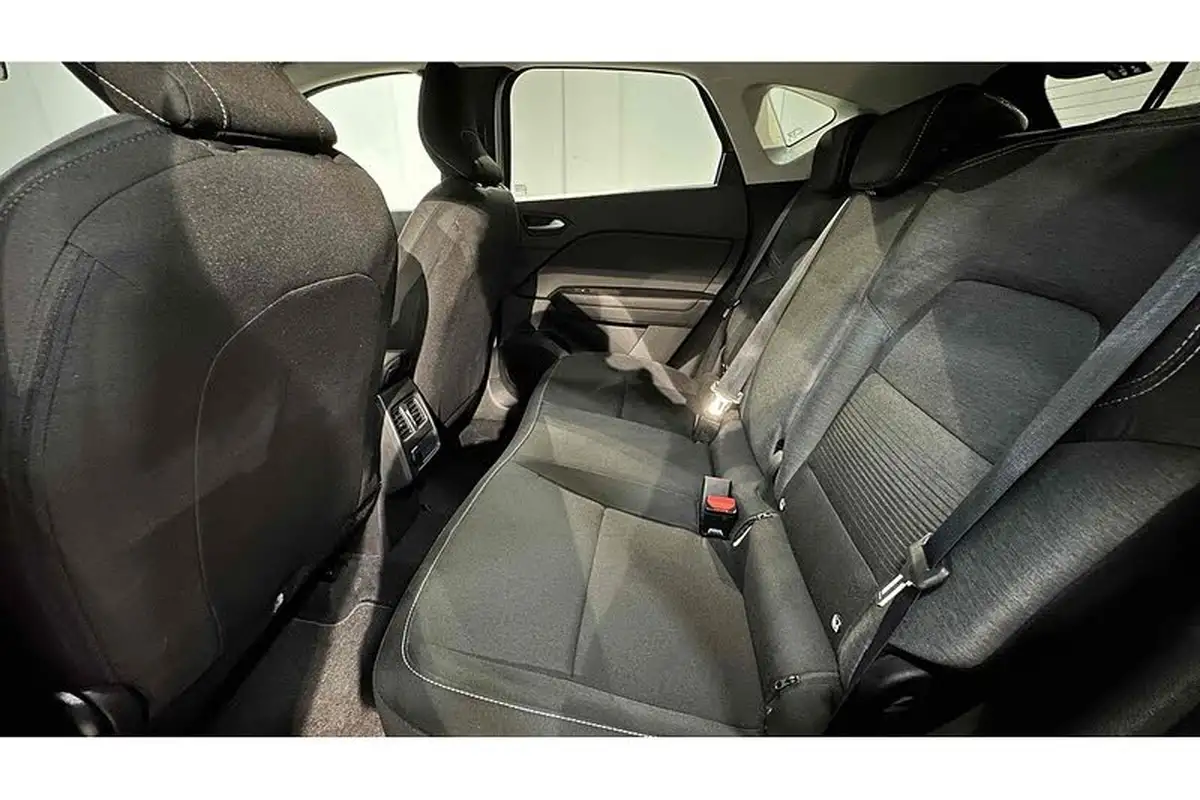 2021-renault-captur-10-tce-iconic-90ps-big-20