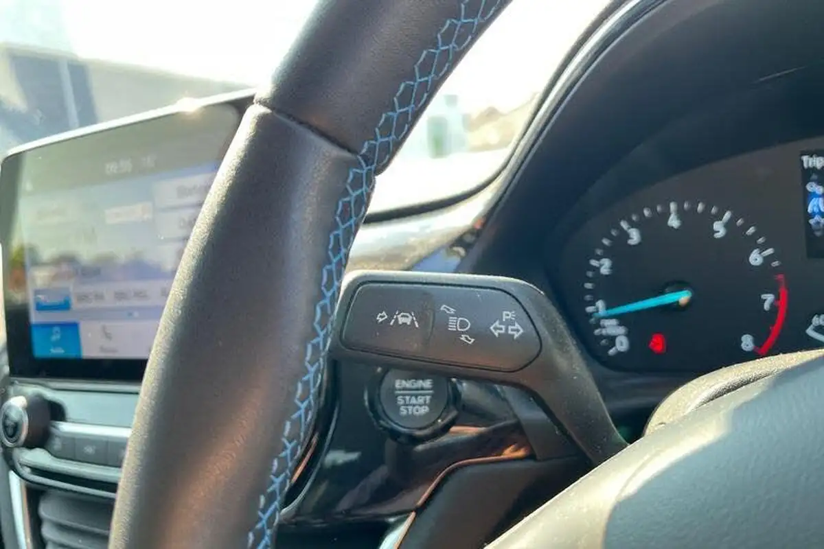 2023-ford-fiesta-10t-active-125ps-hybrid-mhev-big-13