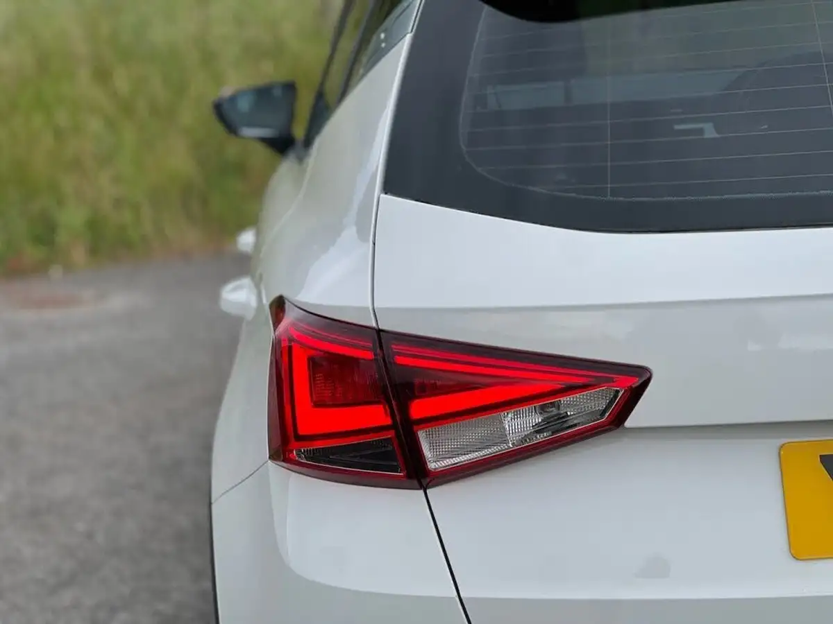 2018-seat-arona-16tdi-xcellence-lux-115ps-big-12