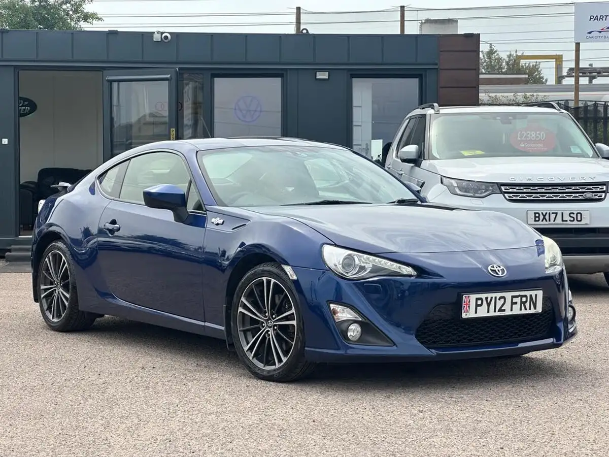 2012-toyota-gt86-20-big-0