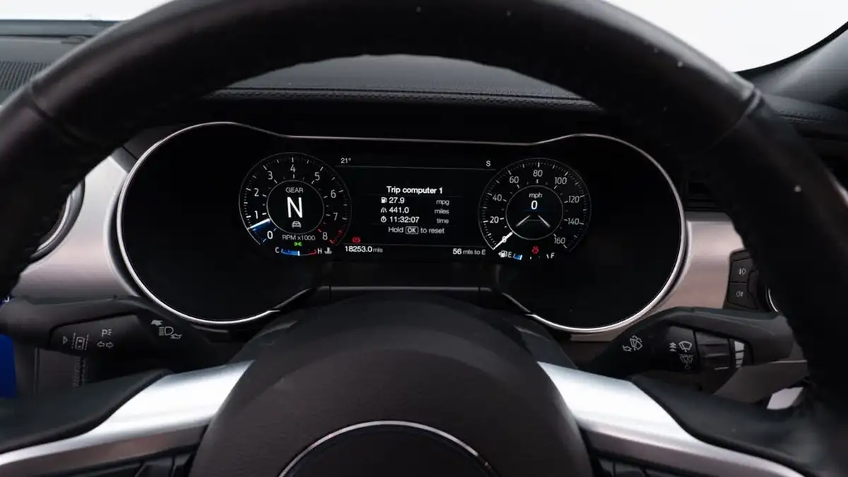 2019-ford-mustang-50-v8-gt-450ps-convertible-big-27