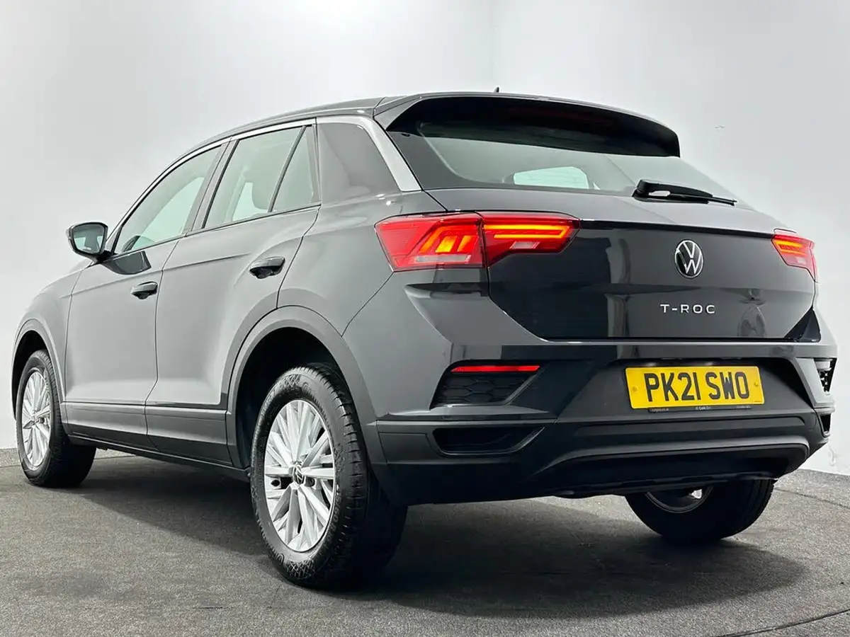 2021-volkswagen-t-roc-20tdi-s-big-38