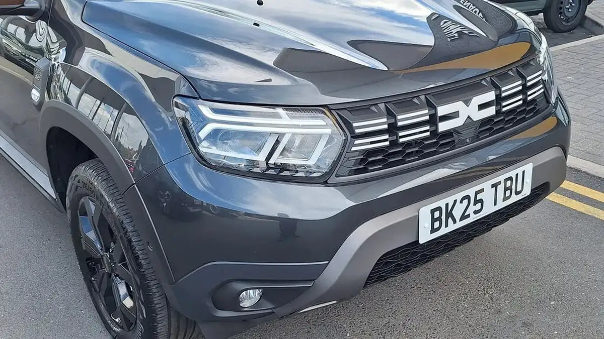 2025-dacia-duster-13-tce-extreme-150bhp-1332cc-edc-big-20