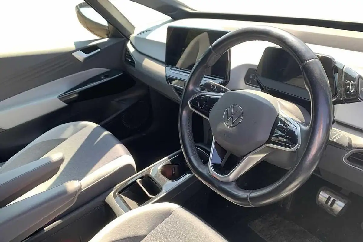 2021-volkswagen-id3-e-tech-big-5