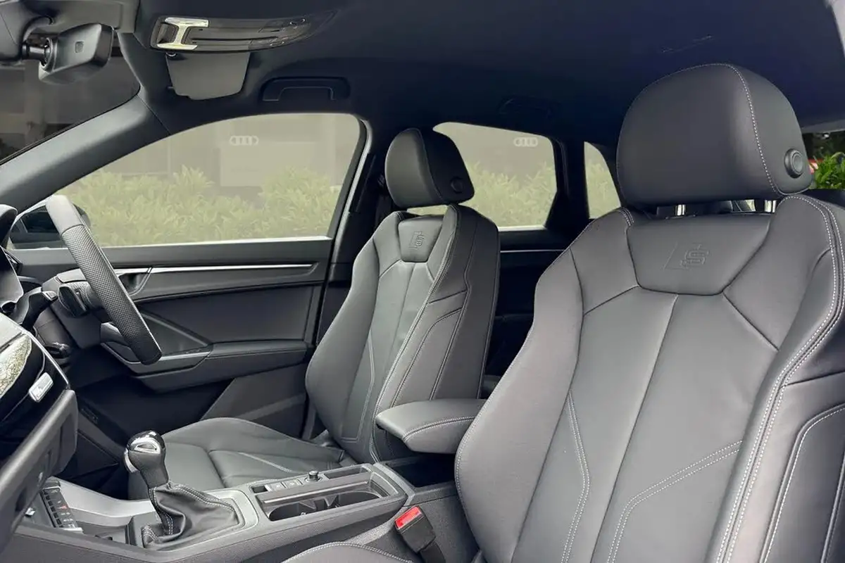 2025-audi-q3-15-35-tfsi-black-edition-station-wagon-s-tronic-big-14