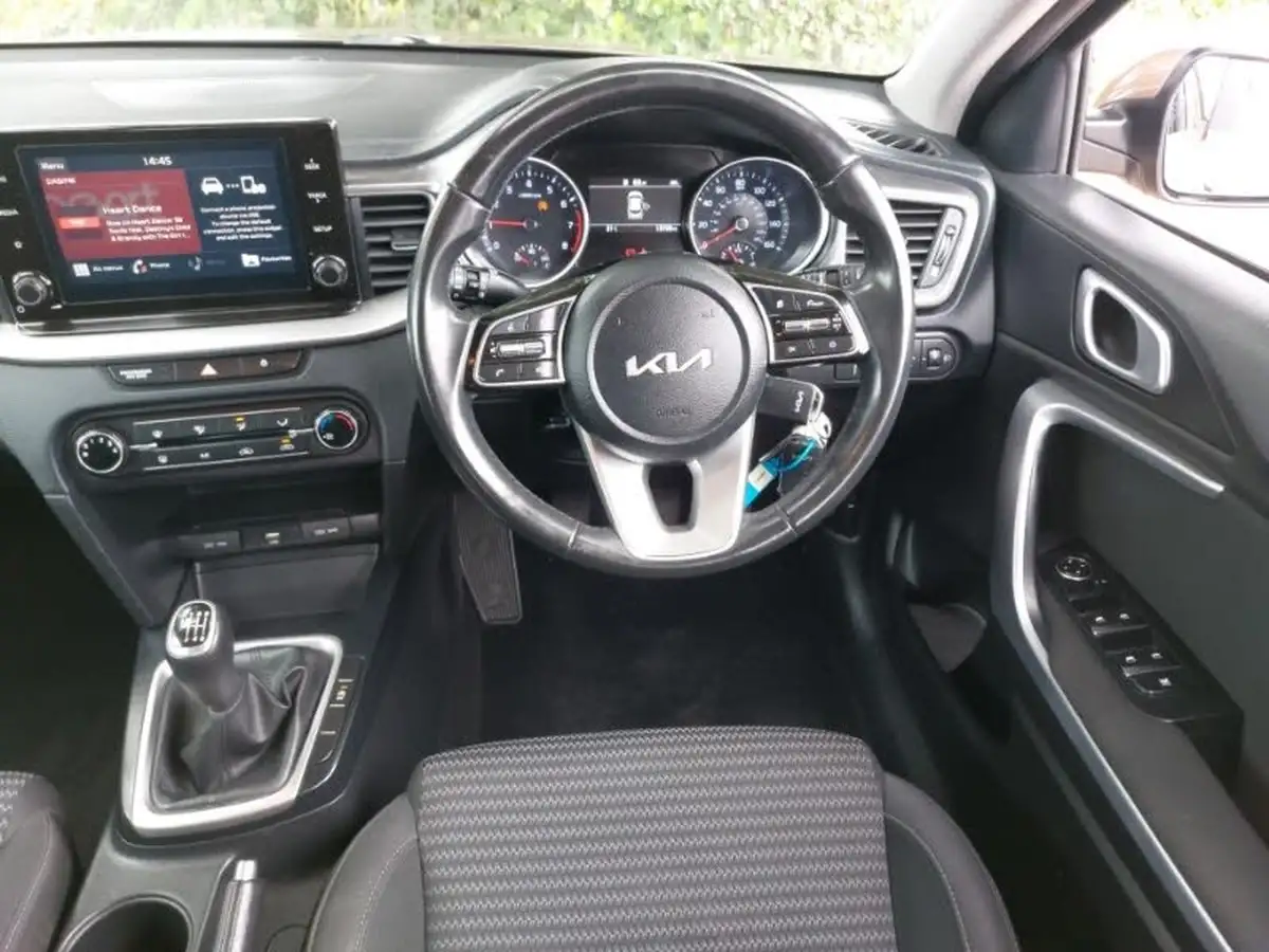 2022-kia-xceed-10-t-gdi-2-big-6