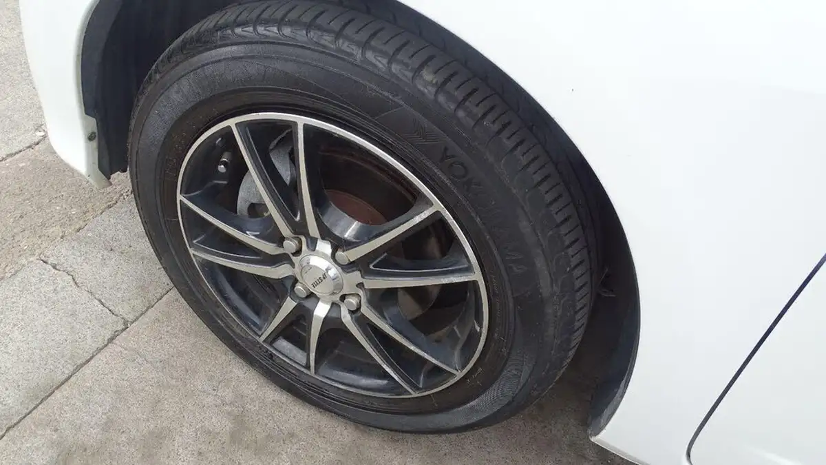 2013-honda-jazz-13-he-big-25