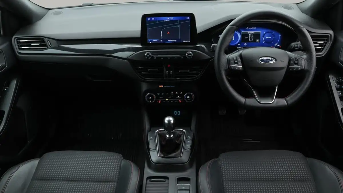 2020-ford-focus-20-st-line-x-hatchback-big-18