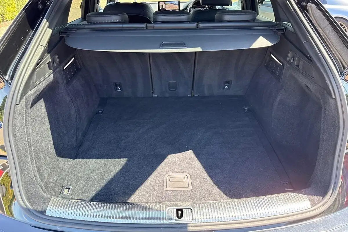 2022-audi-q5-20-45-tfsi-edition-1-sportback-big-30
