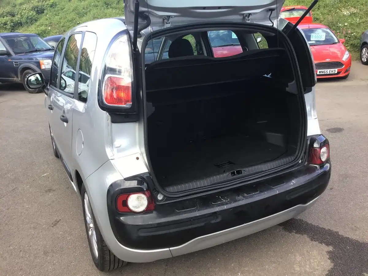 2009-citroen-c3-picasso-16hdi-vtr-big-10
