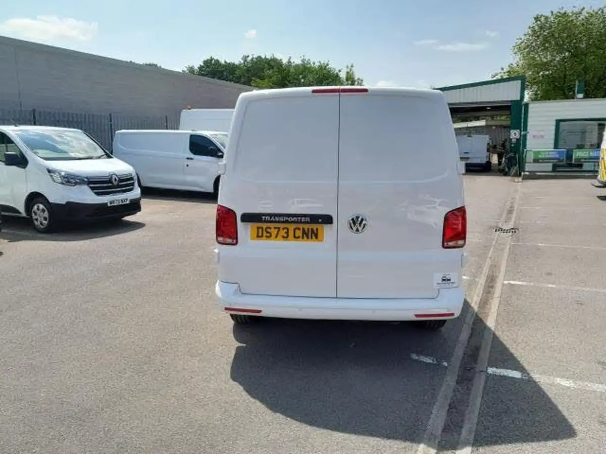 2023-volkswagen-transporter-20tdi-t32-startline-bmt-lwb-150pseu6d-panel-van-big-5