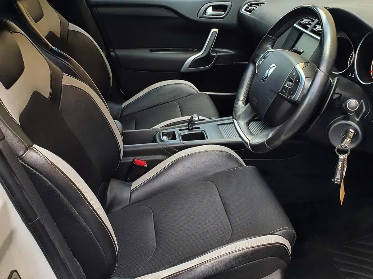 2015-citroen-ds4-16e-hdi-dstyle-nav-etg6-big-10