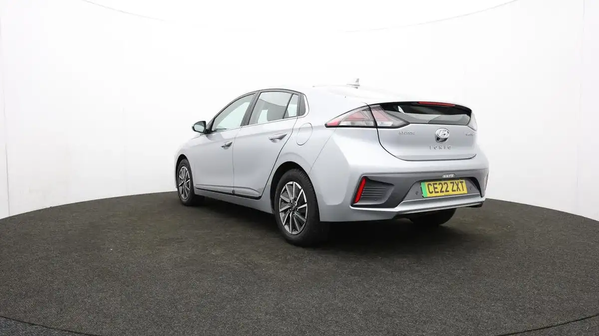 2022-hyundai-ioniq-e-premium-electric-big-73