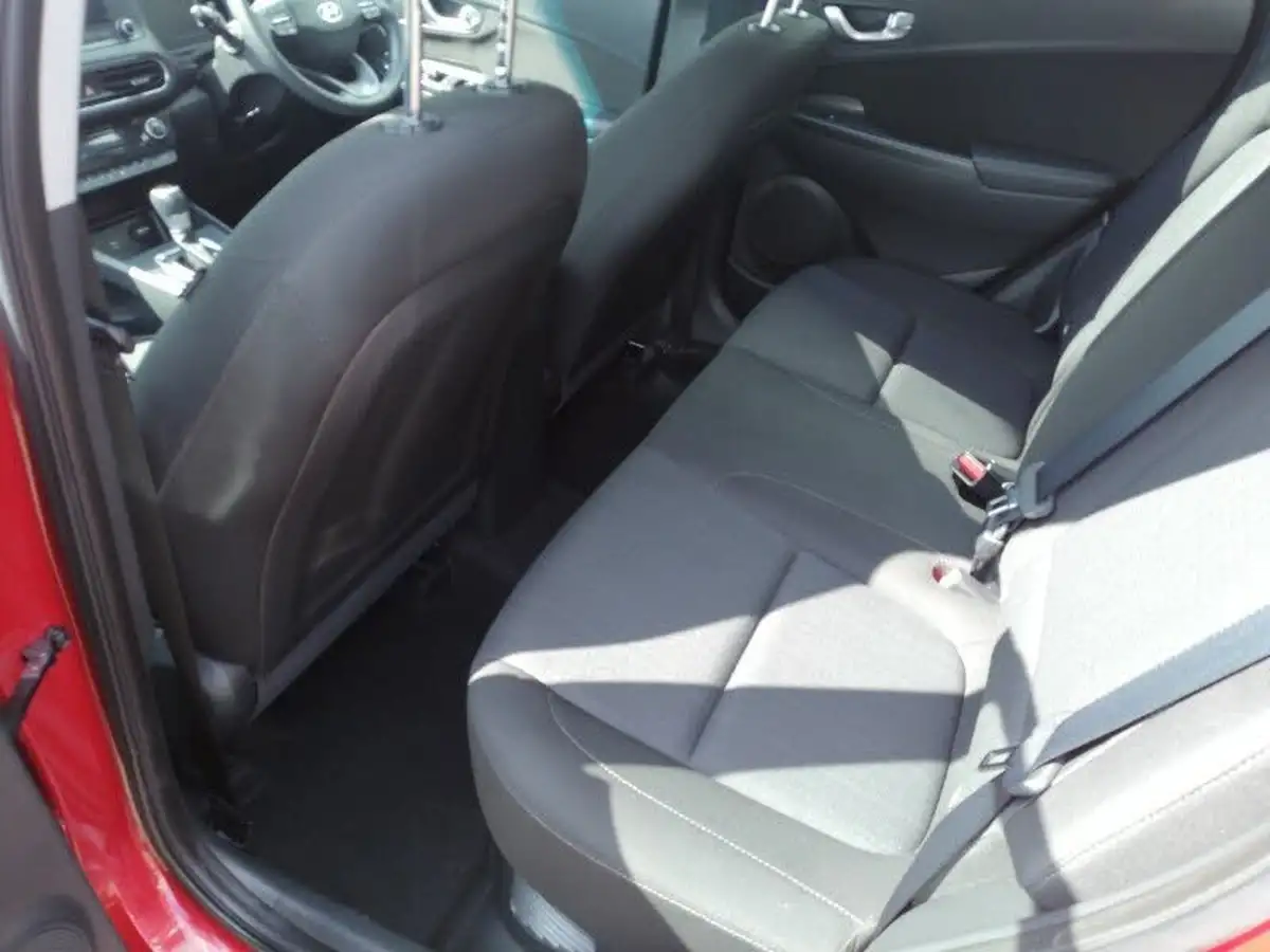 2022-hyundai-kona-16-gdi-se-connect-big-5