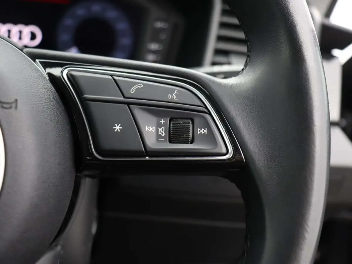 2022-audi-a1-10-25-tfsi-technik-big-31