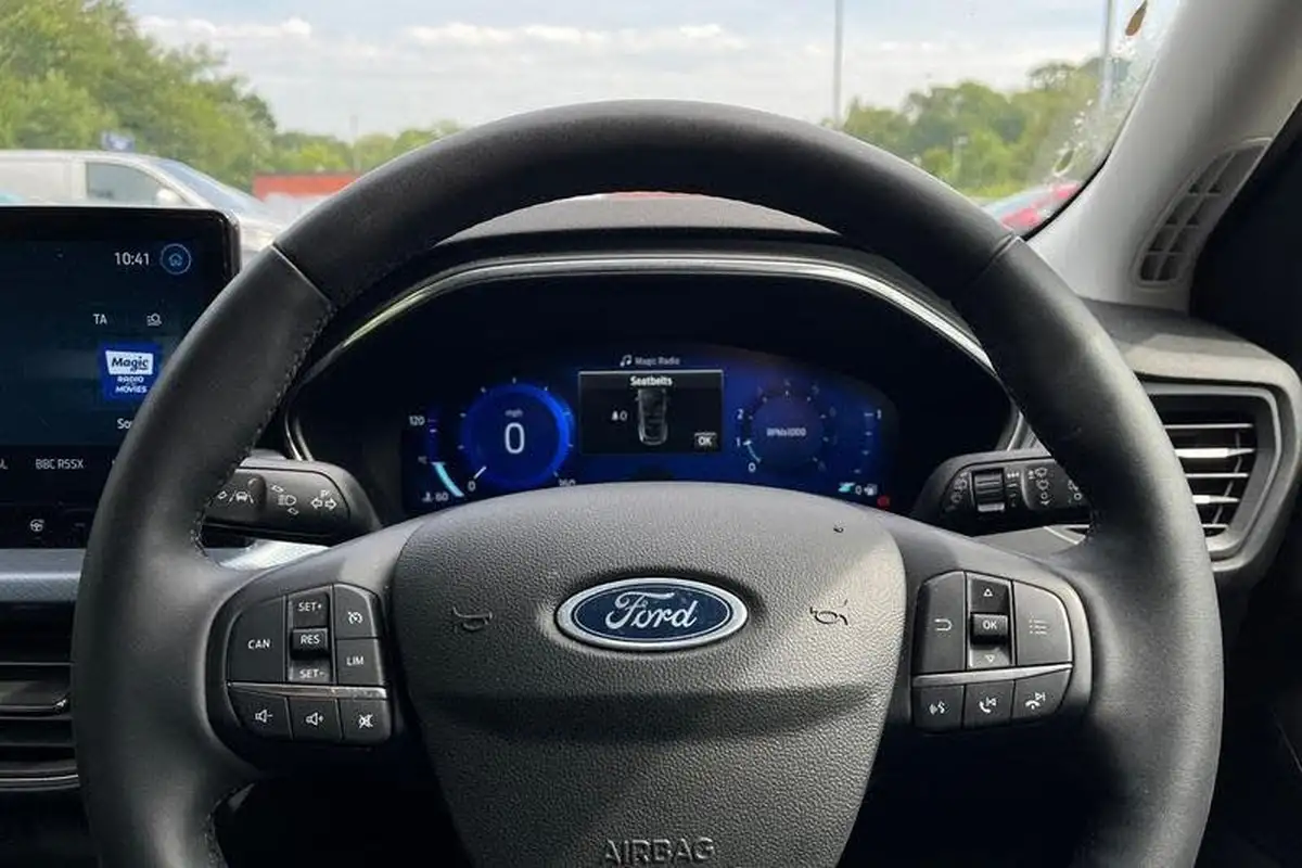 2023-ford-focus-10t-active-x-125ps-hybrid-mhev-estate-powershift-big-11