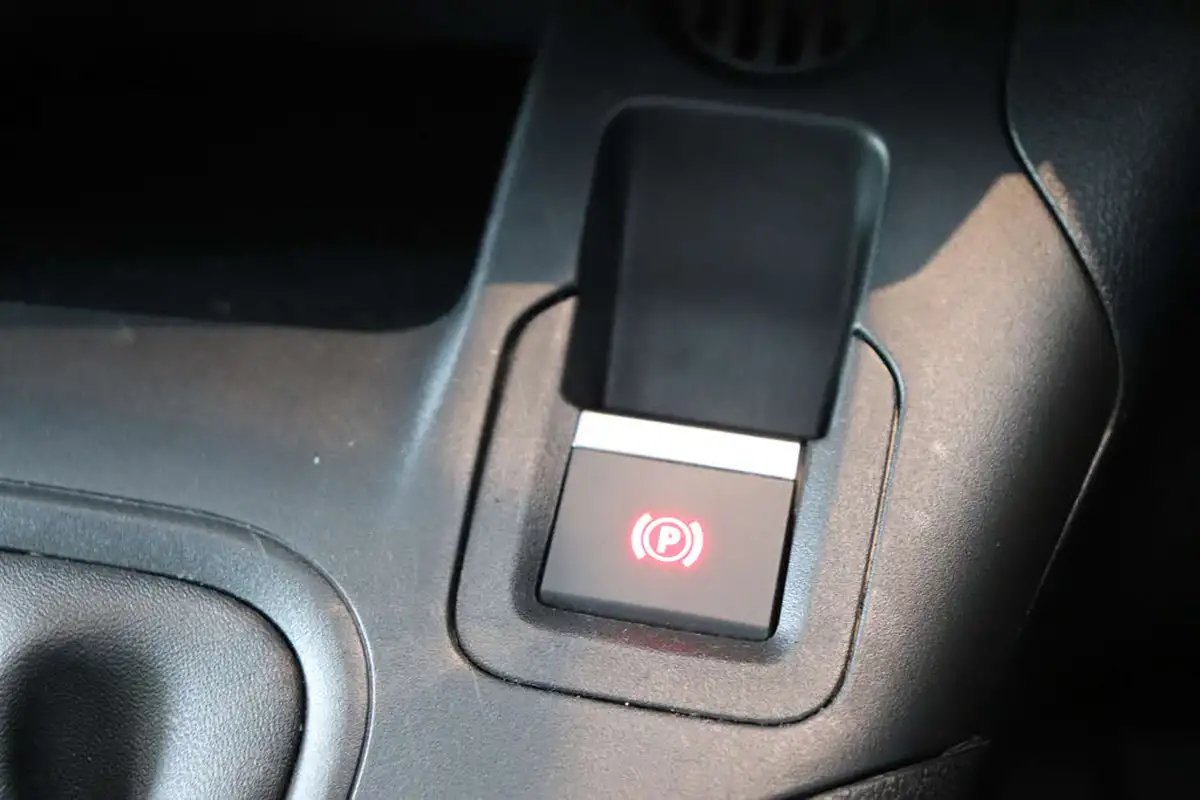 2020-citroen-berlingo-15bluehdi-1000-enterprise-100pseu6dt-e-ss-panel-big-32