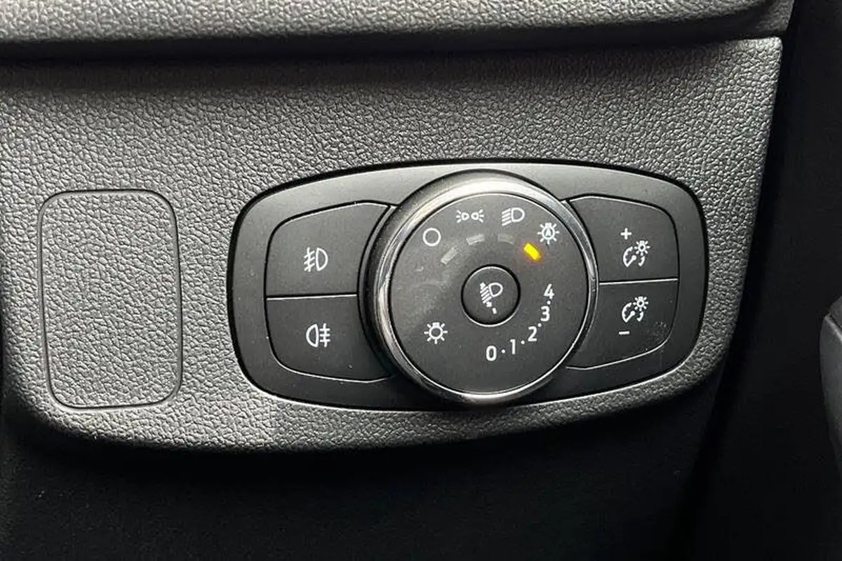 2023-ford-focus-10t-active-x-125ps-hybrid-mhev-estate-powershift-big-35