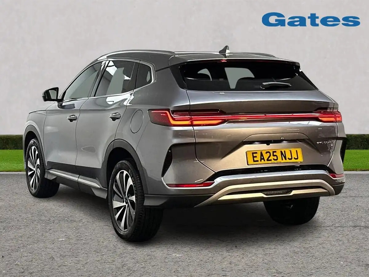 2025-byd-seal-15-comfort-big-4