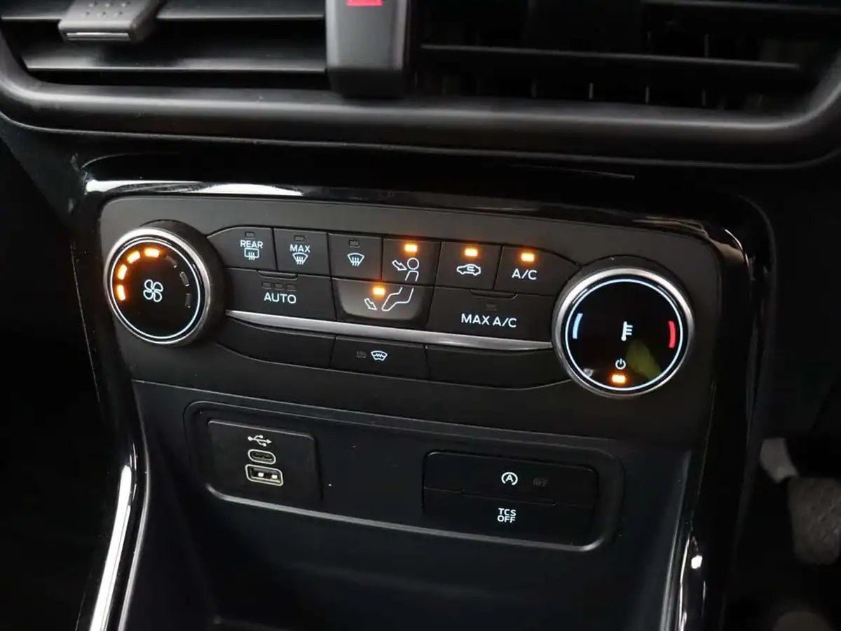 2022-ford-ecosport-10t-titanium-big-38