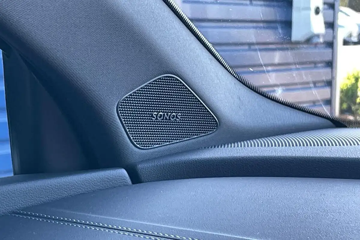 2025-audi-a3-15-40-tfsi-e-black-edition-big-25