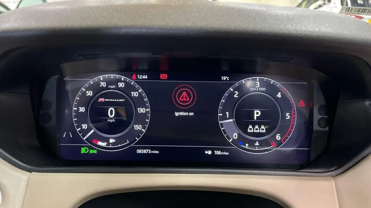 2019-land-rover-range-rover-velar-20-d180-r-dynamic-hse-big-58