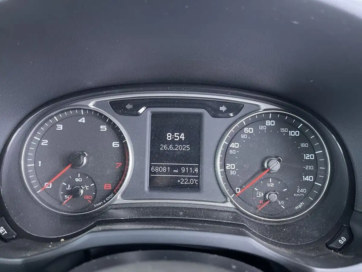 2018-audi-a1-14-tfsi-s-line-nav-125ps-sportback-5d-big-38