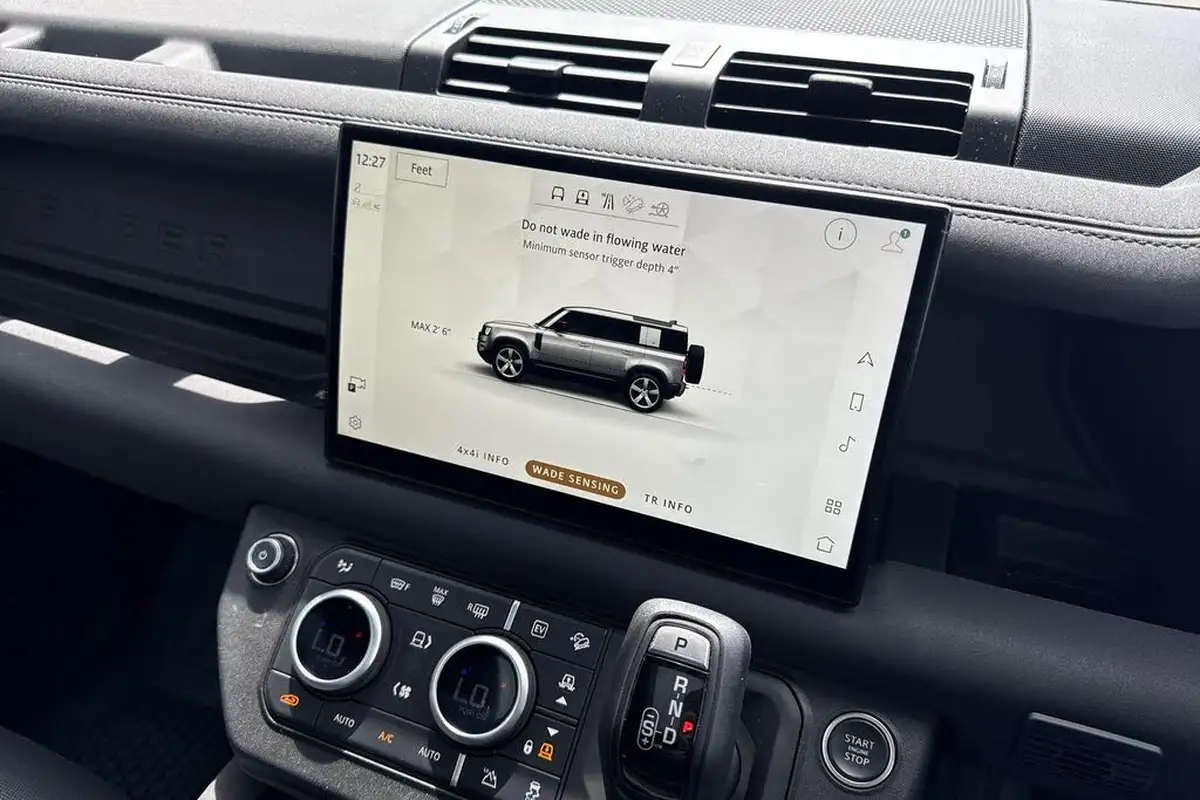 2022-land-rover-110-defender-20-p400e-x-dynamic-hse-big-58