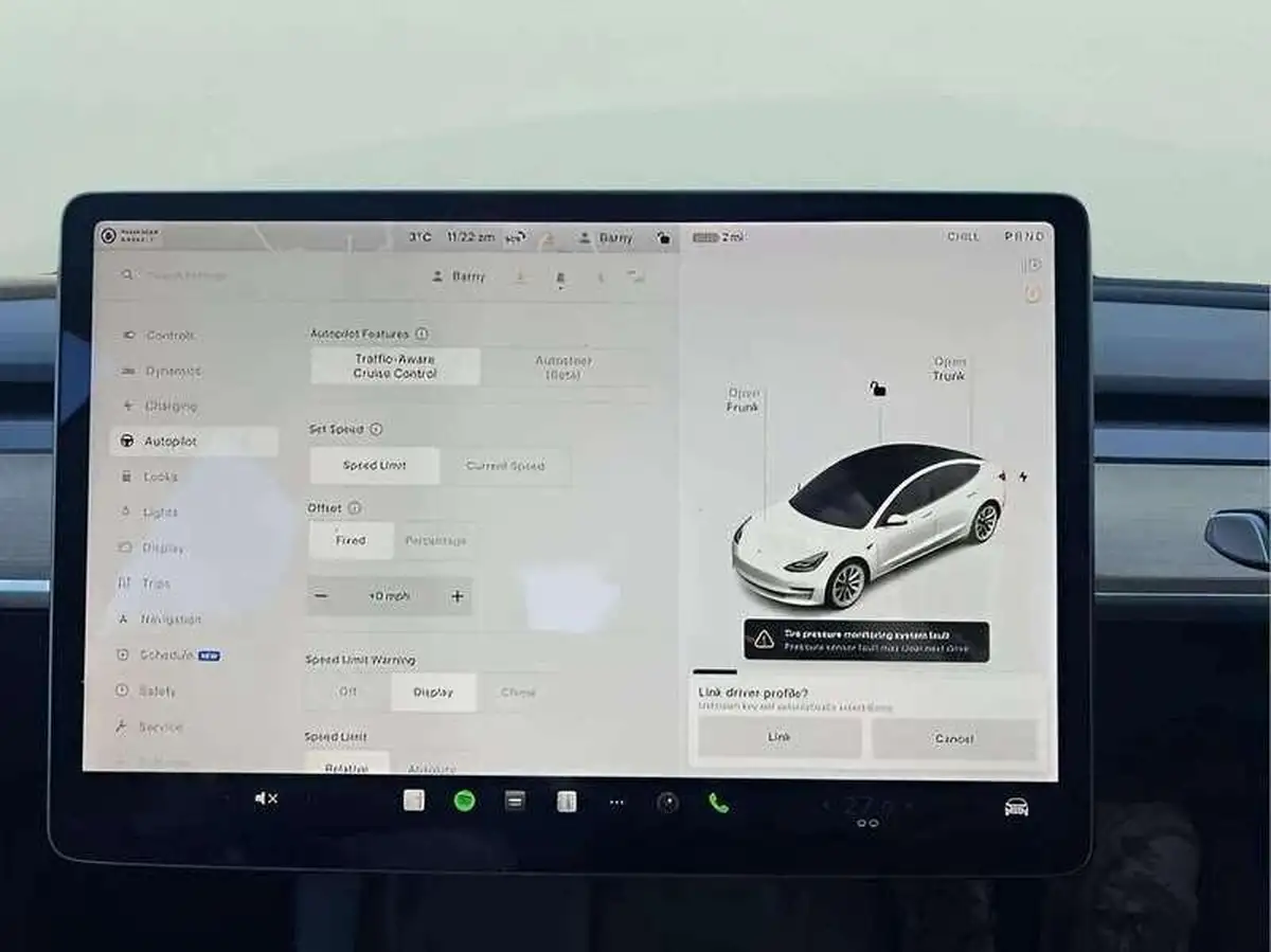 2021-tesla-model-3-e-long-range-awd-big-24