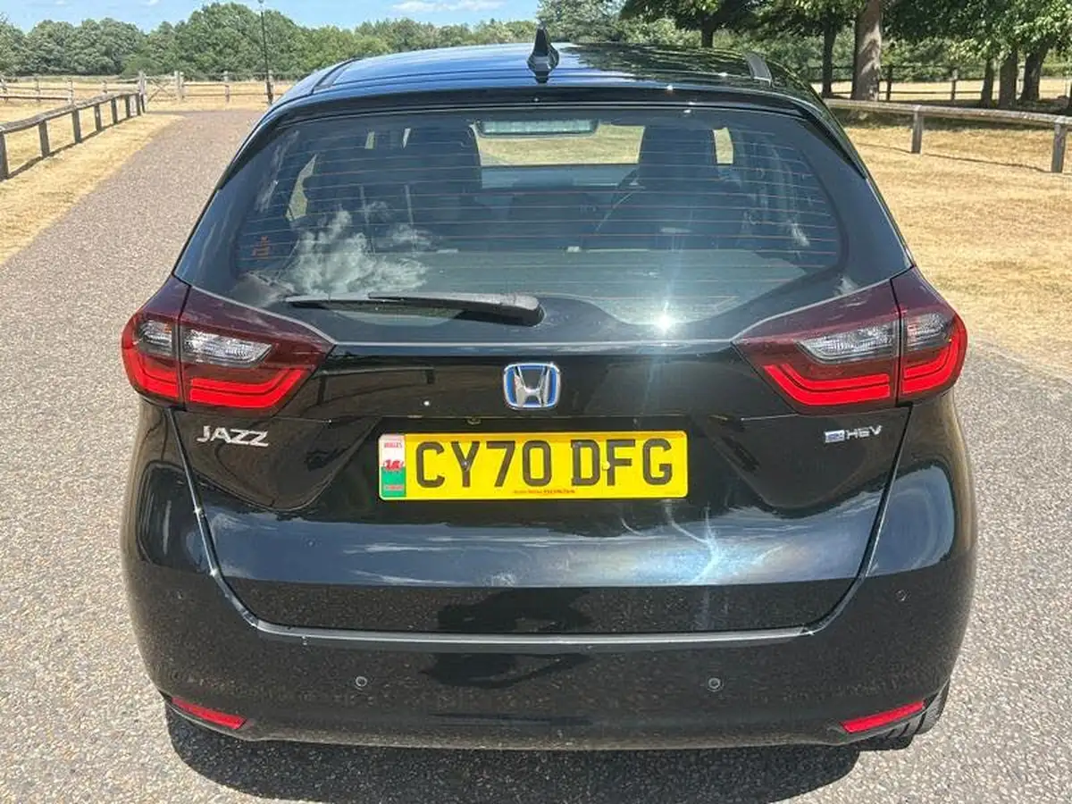 2020-honda-jazz-15-i-mmd-sr-big-11