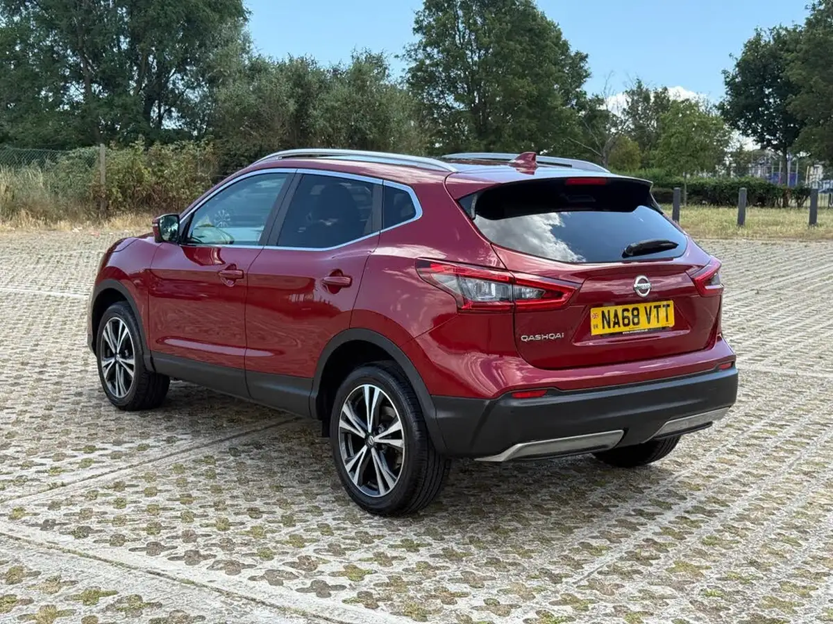 2018-nissan-qashqai-13-dig-t-n-connecta-160ps-big-2