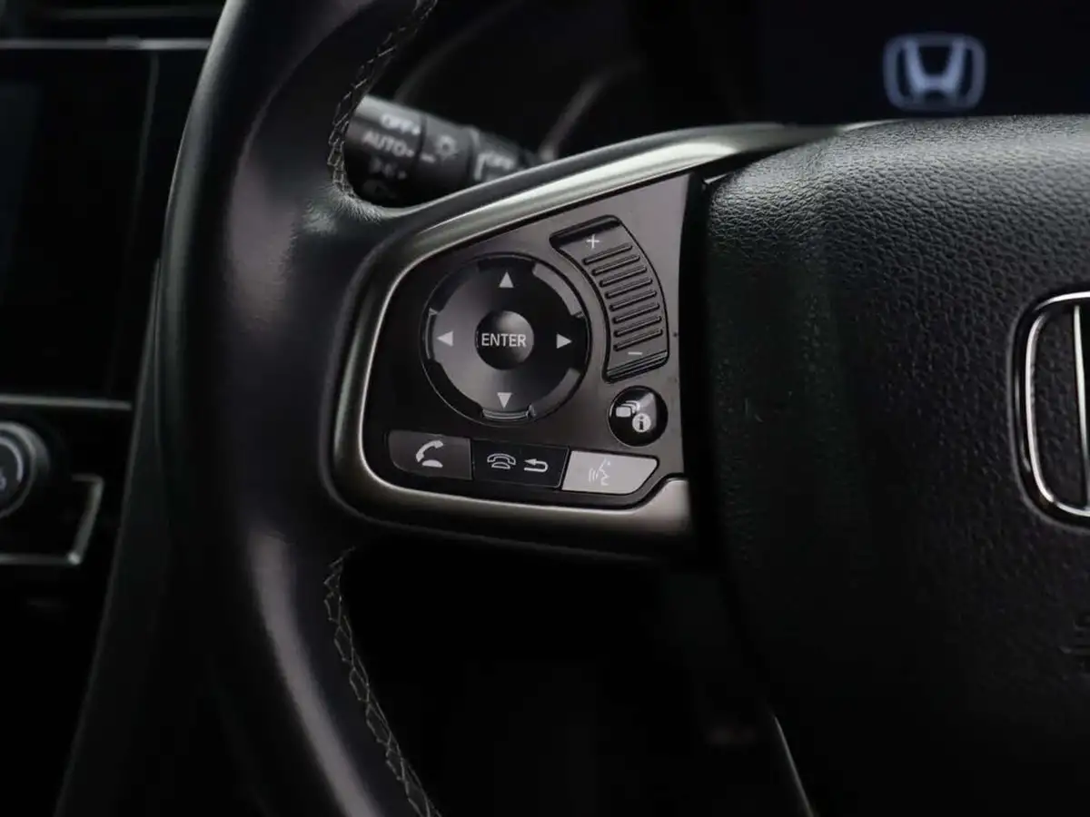 2017-honda-civic-10-vtec-turbo-sr-big-35