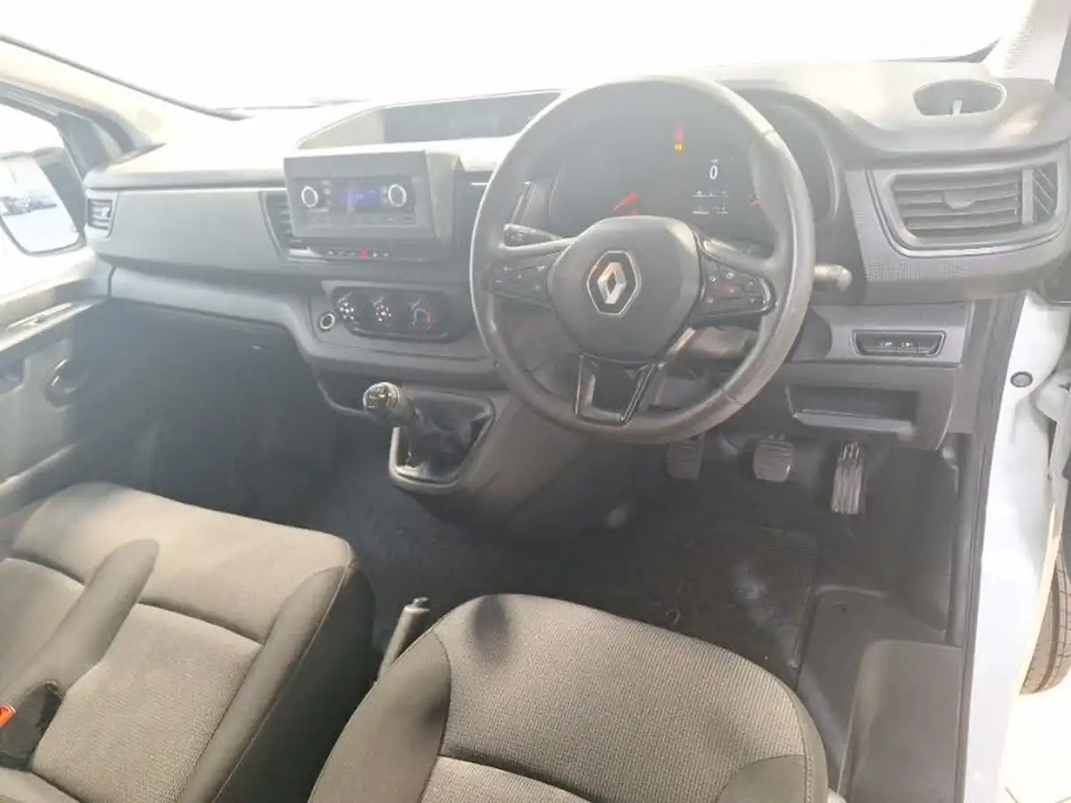 2022-renault-trafic-20dci-sl28-130-business-big-2