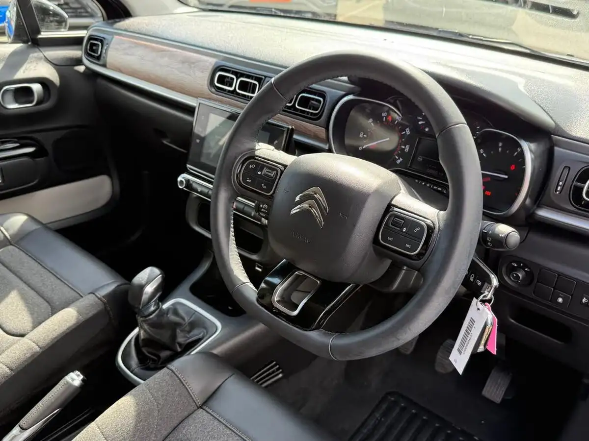 2023-citroen-c3-12-puretech-shine-plus-83ps-ss-big-1