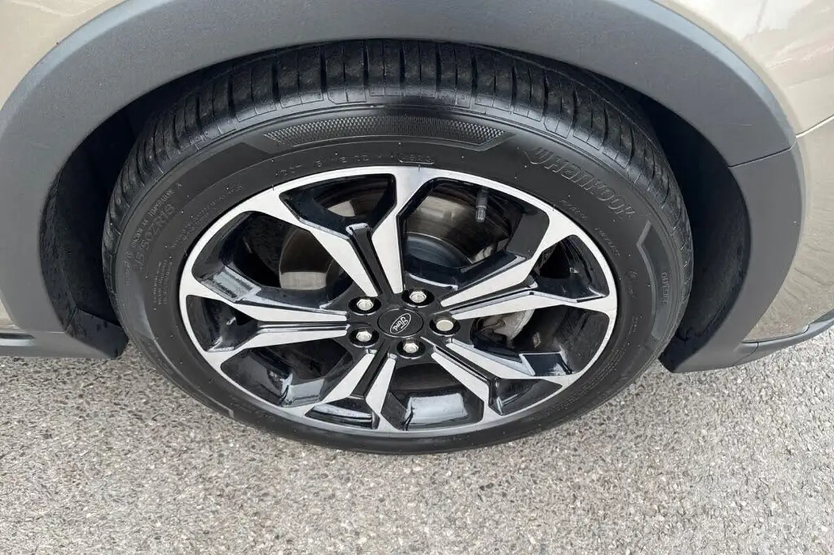 2019-ford-focus-15-active-x-hatchback-auto-big-23