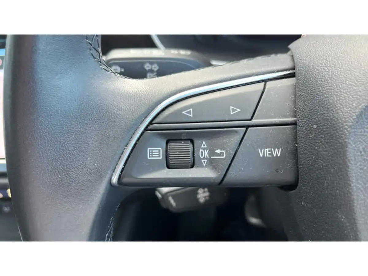 2022-audi-q3-15-35-tfsi-cod-sportback-s-tronic-big-33