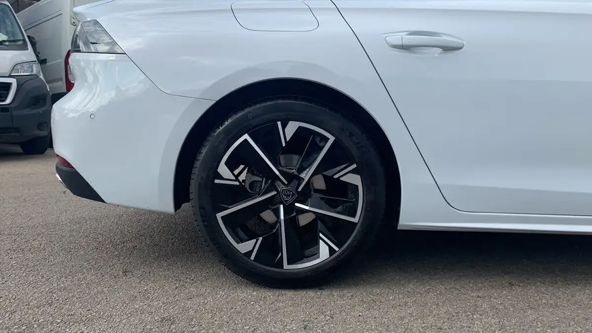 2024-peugeot-508-12-puretech-gt-130ps-big-15