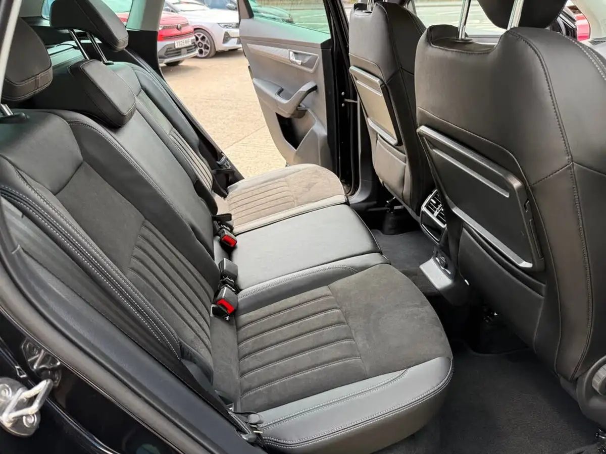 2022-skoda-karoq-15-tsi-se-l-dsg-big-13