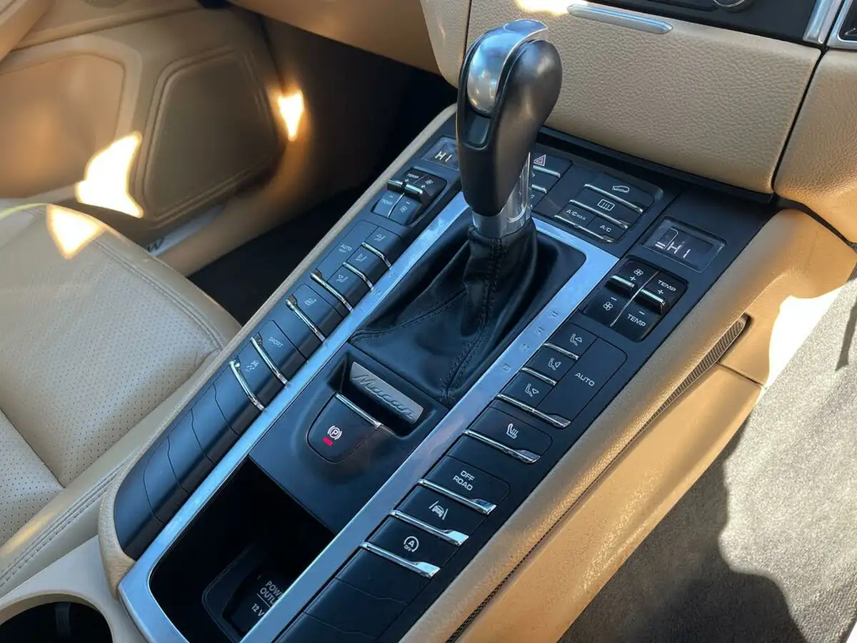 2017-porsche-macan-30td-s-ss-big-13