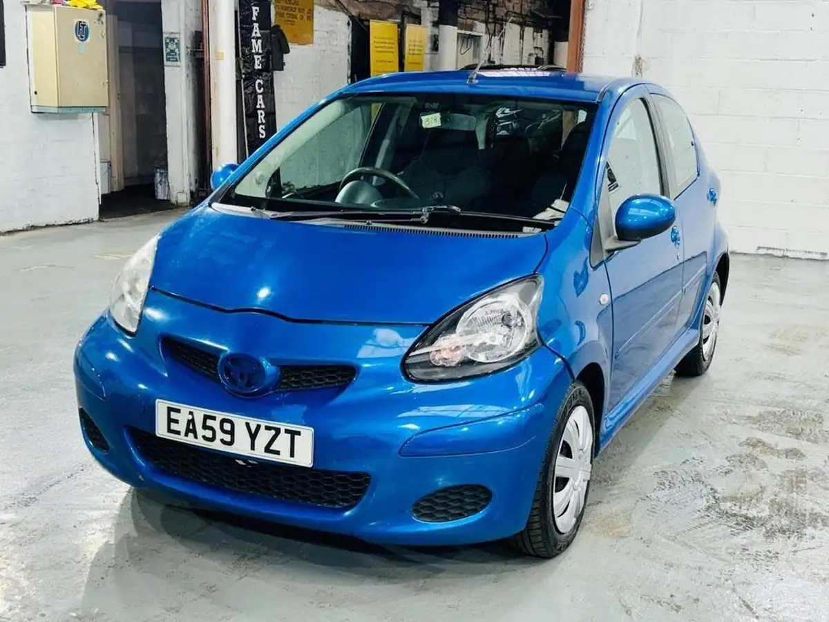 2009-toyota-aygo-10-aygo-blue-5d-mmt-big-2