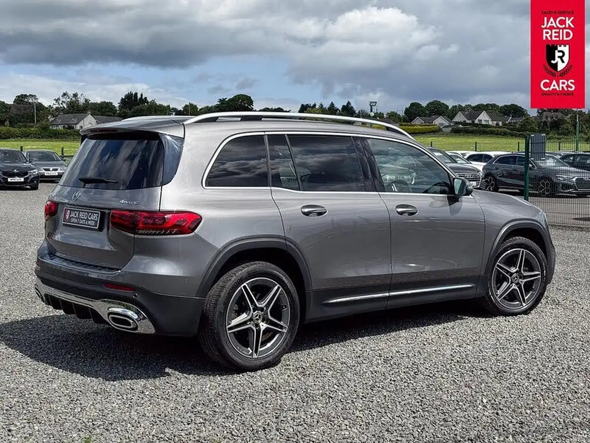 2020-mercedes-benz-glb-class-20d-glb220d-amg-line-premium-5-big-3