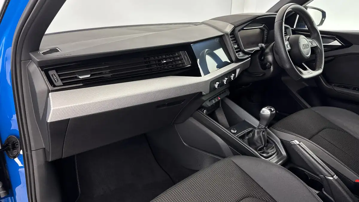 2022-audi-a1-10-25-tfsi-black-edition-big-9