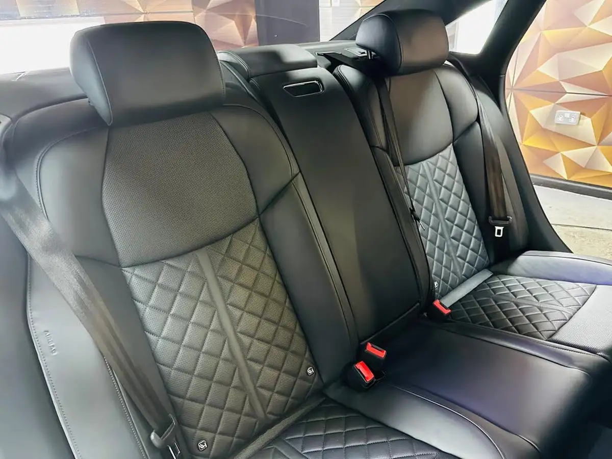 2020-audi-a8-30-55-tfsi-black-edition-big-25