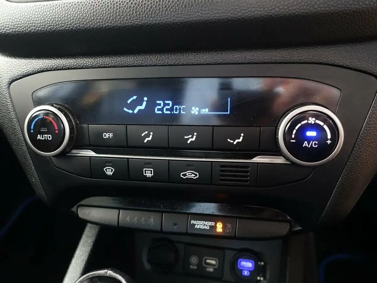 2019-hyundai-i20-10-t-gdi-premium-nav-hatchback-5d-dct-big-25